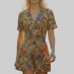 Vintage 1980’s Floral Tropical Hawaiian Print Rayon Romper Made in USA